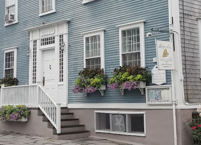 Ships Inn Nantucket